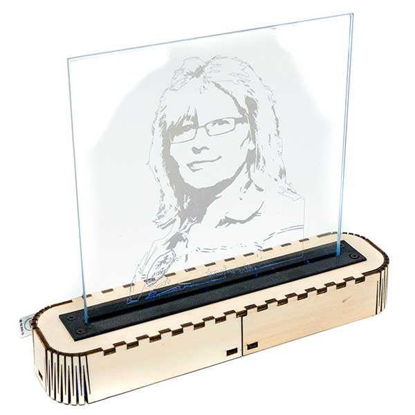 01-Spiegelhalter-Bild-Frau