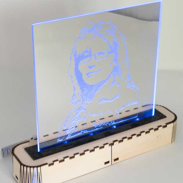 02-Spiegelhalter-Bild-Frau