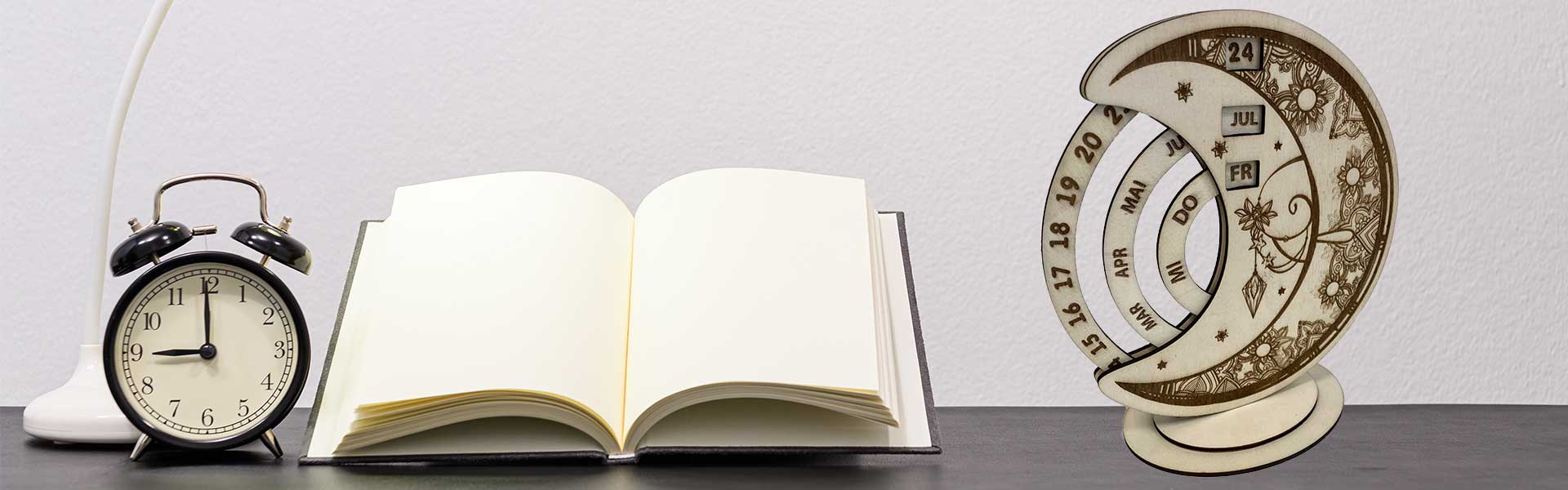 Kalender Gravur Sperrholz