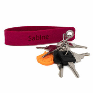 Schlüsselanhänger personalisiert mit Namen Filz verschiedene Farben Lasergravur 2 Seiten Geschenk Schlüsselring